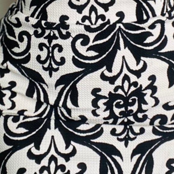 damask pencil skirt - Picture 3 of 3